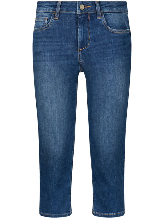 Mid-Rise Capri Jeans