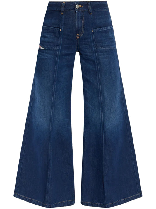 D-Akii Jeans