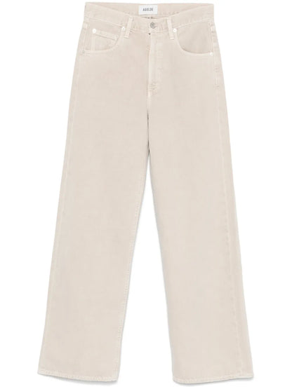 Low Curve Jeans