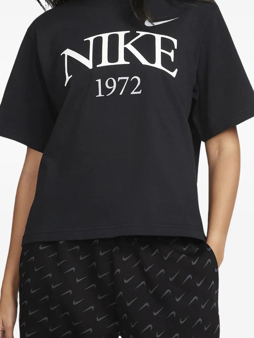 Sportswear Classic "Black" T-Shirt
