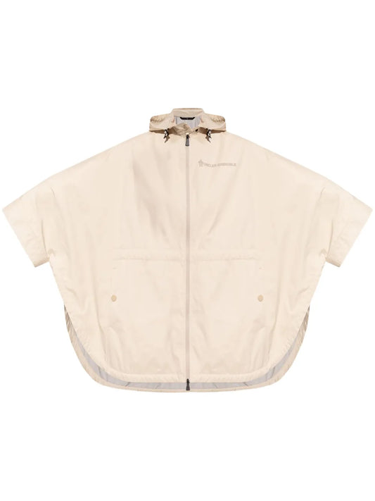 Day-Namic Cape