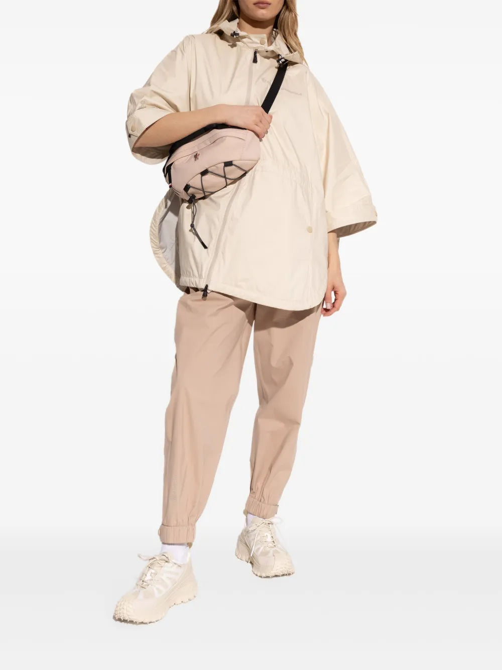 Day-Namic Cape