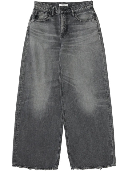 Wide-Leg Jeans