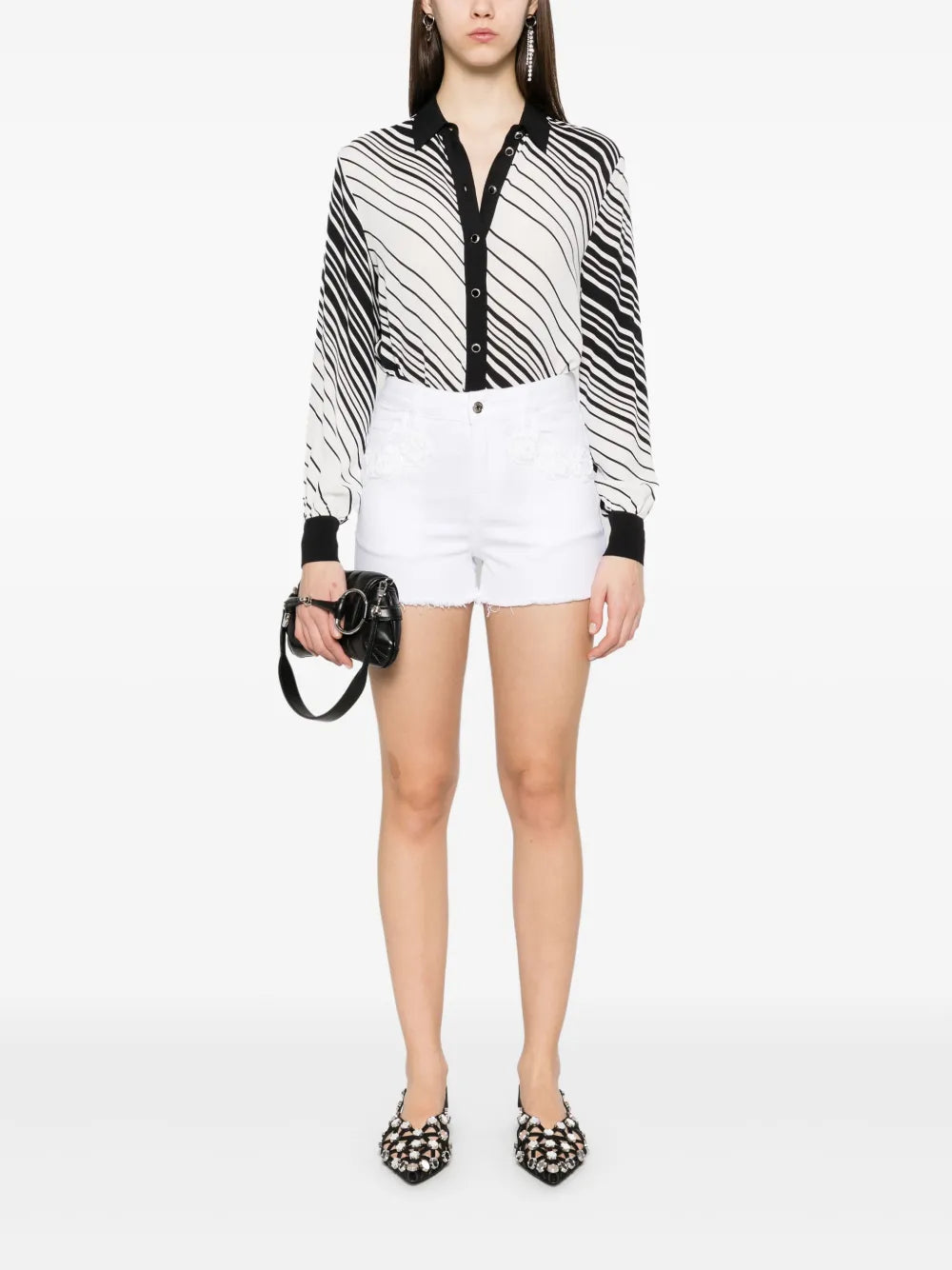 Crochet-Flowers Shorts