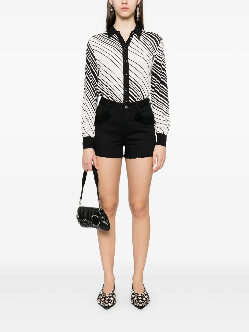 Crochet-Flowers Shorts