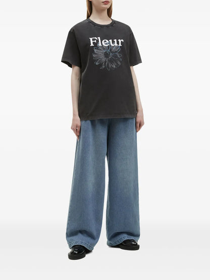 Wide-Leg Jeans