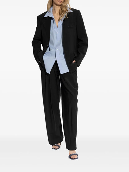 Logo Blazer