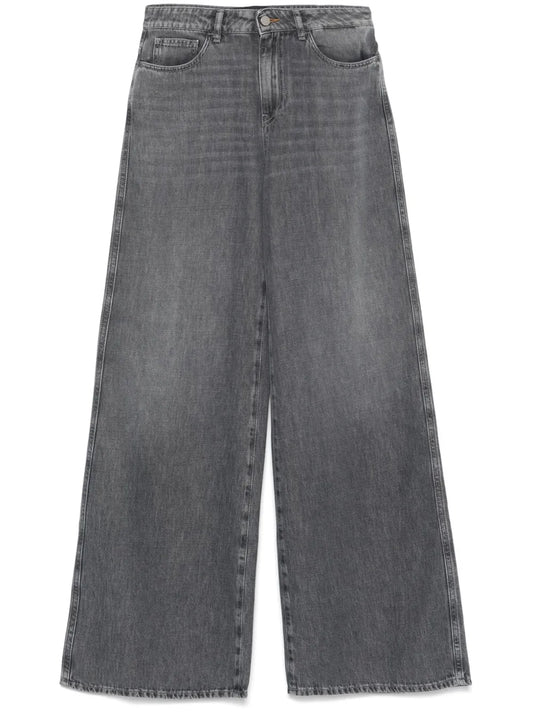 Kat Jeans