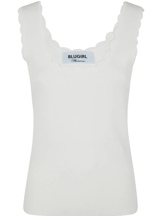Scallop-Edge Top