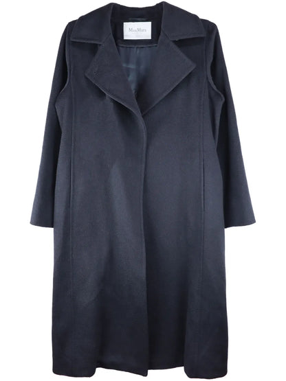 3Manuel Coat