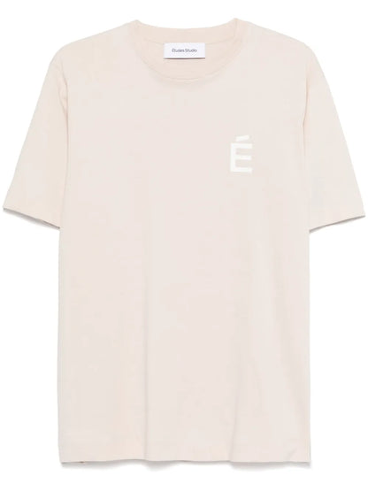 É T-Shirt