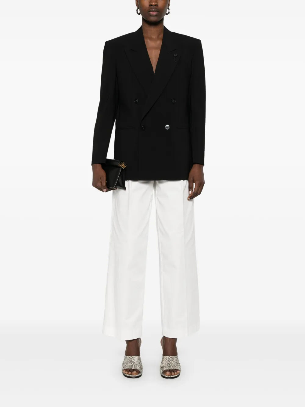 Brooch-Detail Blazer