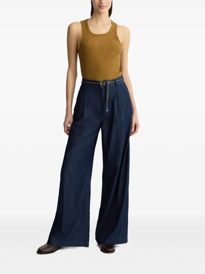 Pleated Jeans