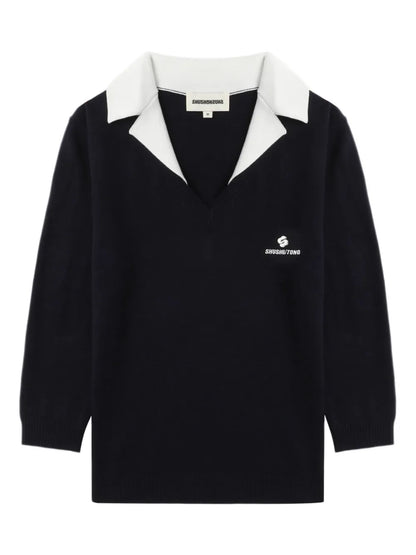 Contrasting-Collar Top