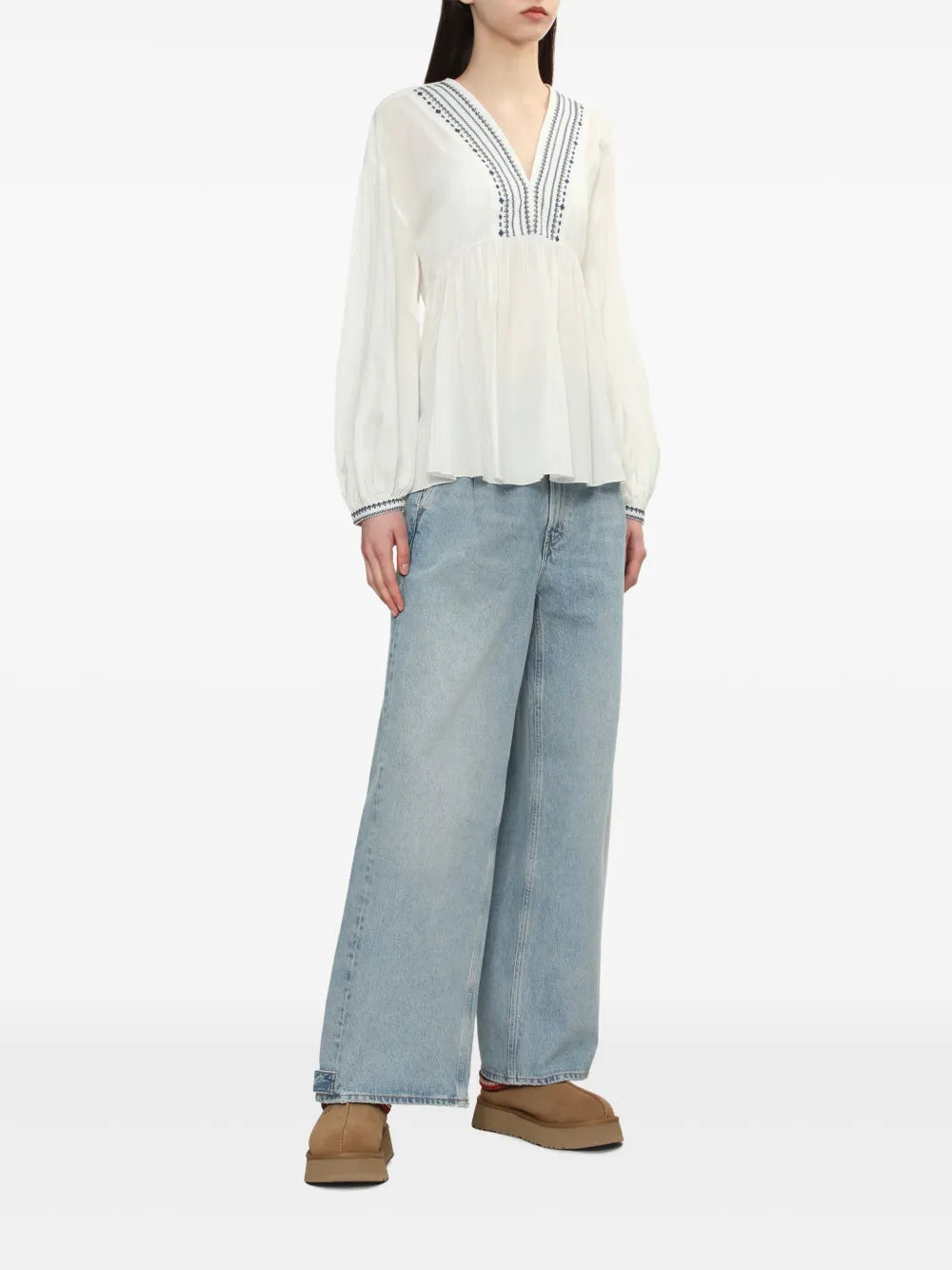 High-Waisted Jeans