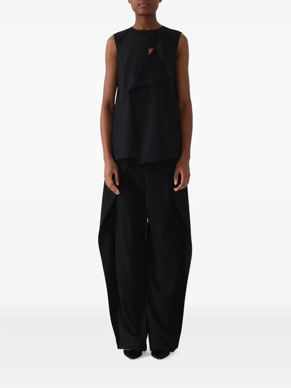 Asymmetric Trop