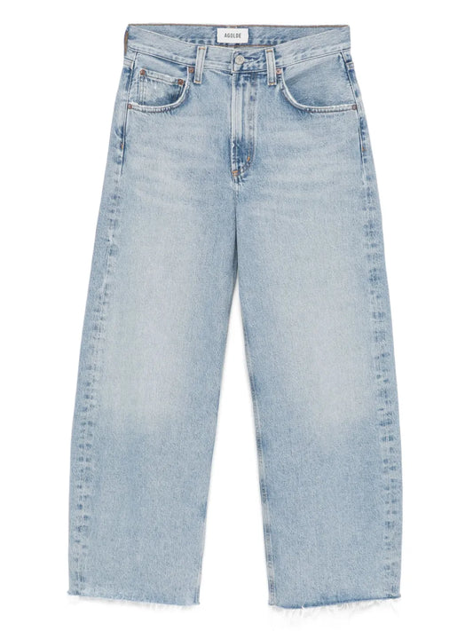 Low Curve Fray Jeans
