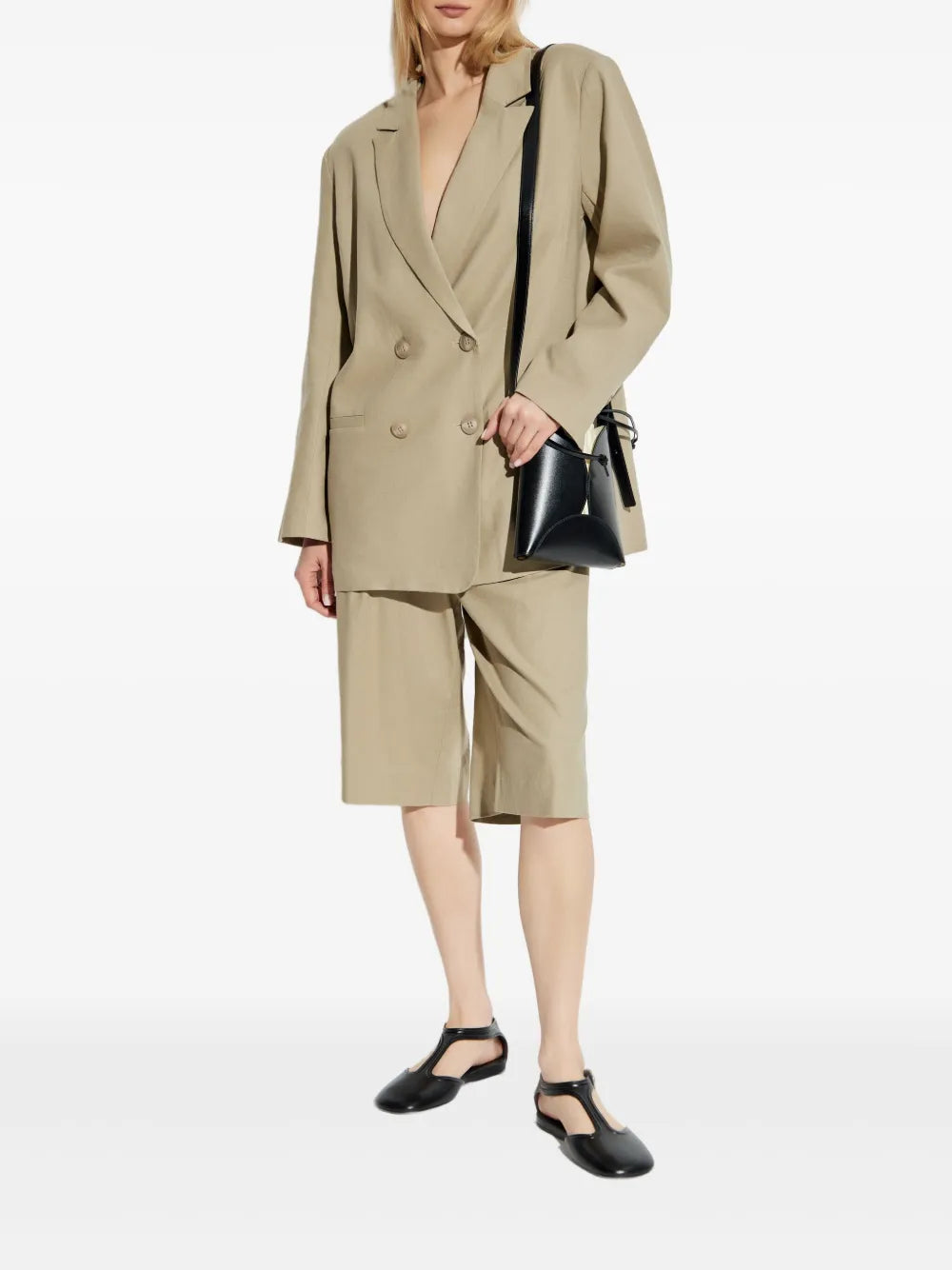 Izza Blazer