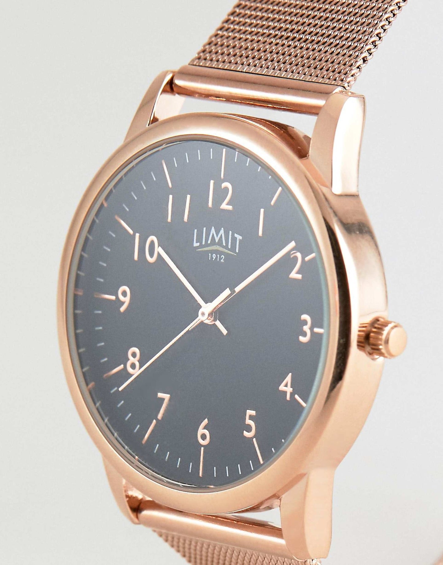 Mesh Stainless Steel Bracelet Watch With Dial