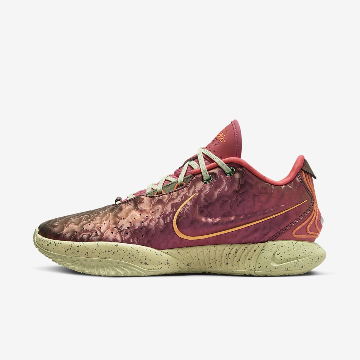 LeBron XXI 'Queen Conch'