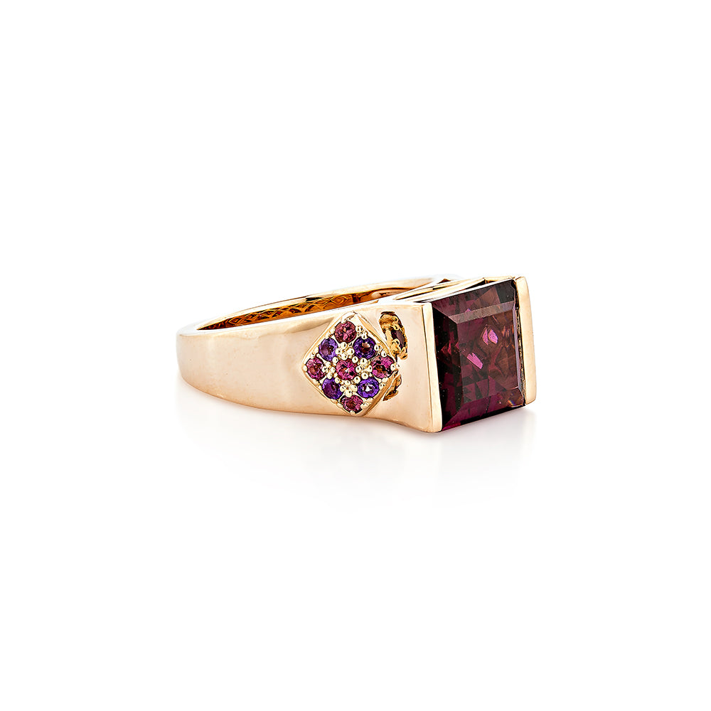 Rhodolite Classic Ring