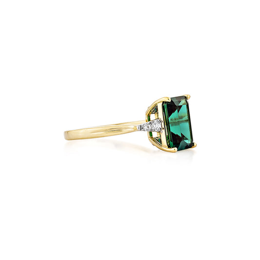 Lab-Grown Emerald Classic Ring