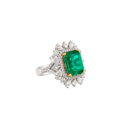 Emerald Regalia Ring