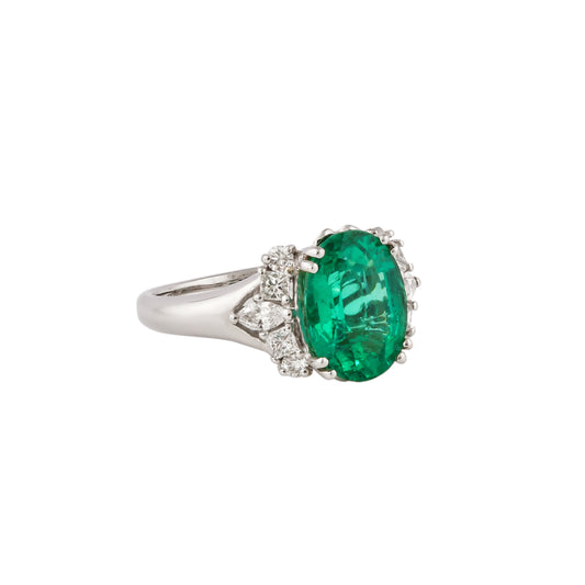 Emerald Regalia Ring