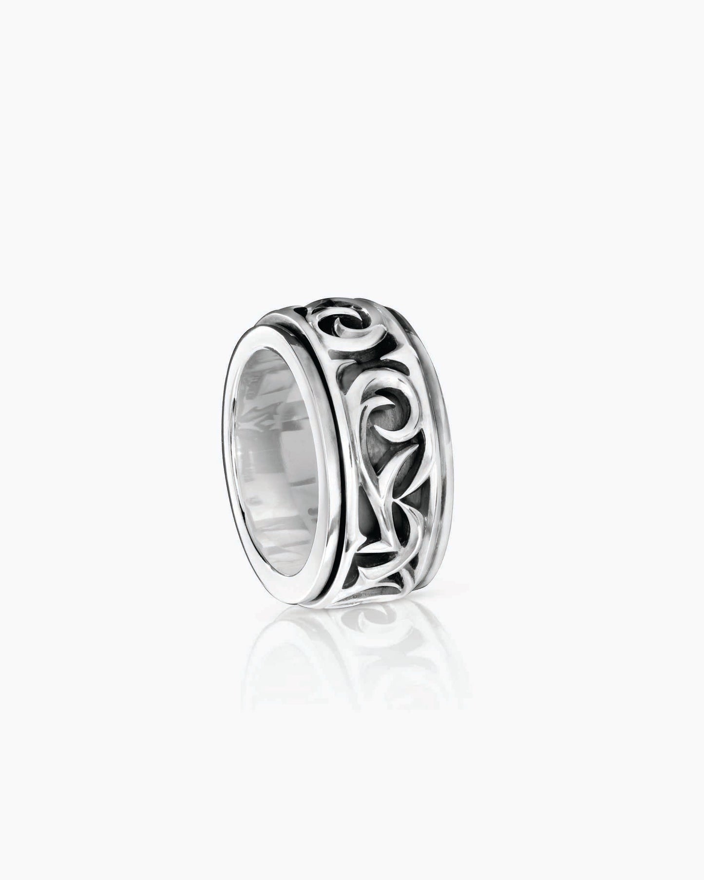 Thorn Carved Rotating Ring