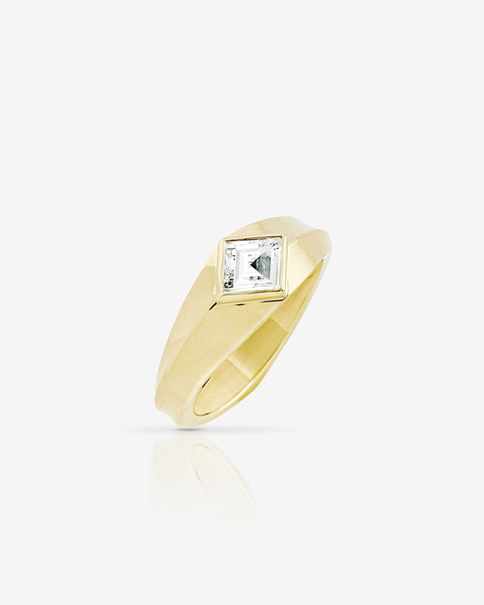 Skydiamond Momentum Band Ring - Volt