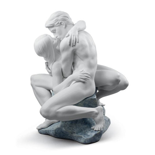 Passionate Kiss Couple Sculpture